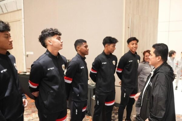 “Usai Lepas Timnas U-17, Erick Thohir: Berikan yang Terbaik untuk Persiapan Piala Dunia” “Usai Lepas Timnas U-17, Erick Thohir: Berikan yang Terbaik untuk Persiapan Piala Dunia”