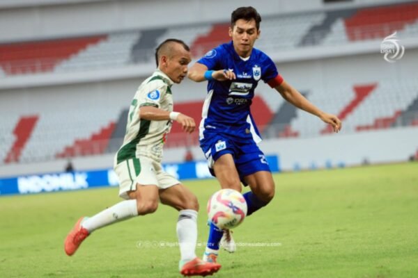 PSS Jaga Asa Bertahan di Liga 1 dengan Kemenangan 2-1 atas Persija PSS Jaga Asa Bertahan di Liga 1 dengan Kemenangan 2-1 atas Persija