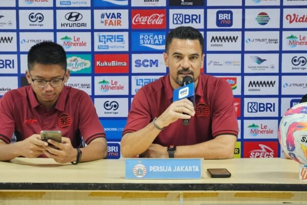 Carlos Peña: Persaingan di Papan Atas Liga 1 Akan Semakin Ketat Carlos Peña: Persaingan di Papan Atas Liga 1 Akan Semakin Ketat