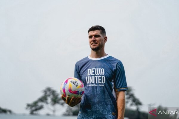 Dewa United Resmi Rekrut Bek Veteran Nick Kuipers Dewa United Resmi Rekrut Bek Veteran Nick Kuipers