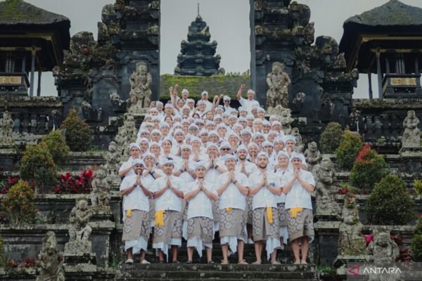 Bali United Adakan Tradisi Spiritual Menjelang Kompetisi 2025/2026 Bali United Adakan Tradisi Spiritual Menjelang Kompetisi 2025/2026