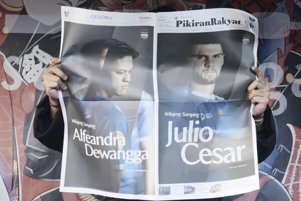 Persib Bandung Resmi Perpanjang Kontrak Alfeandra Dewangga Selama Dua Tahun Persib Bandung Resmi Perpanjang Kontrak Alfeandra Dewangga Selama Dua Tahun