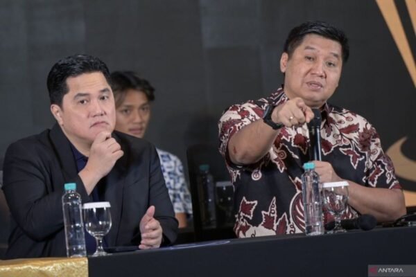 Here are some alternate titles for “Daftar 30 Pemain Liga Indonesia All Star di Piala Presiden 2025”:
1. “30 Pemain Pilihan Liga Indonesia untuk All Star Piala Presiden 2025”
2. “Tim All Star Liga Indonesia: 30 Bintang di Piala Presiden 2025”
3. “Daftar 30 Bintang Liga Indonesia di Piala Presiden 2025”
4. “Pemain All Star Liga Indonesia: 30 Nama di Piala Presiden 2025”
5. “30 Peserta Liga Indonesia All Star untuk Piala Presiden 2025”
6. “Pemilihan 30 Pemain Liga Indonesia untuk Piala Presiden 2025”
7. “30 Nama Teratas Liga Indonesia di All Star Piala Presiden 2025”
8. “Daftar Lengkap 30 Pemain Liga Indonesia di Piala Presiden 2025”
9. “Piala Presiden 2025: 30 Pemain Liga Indonesia All Star Terpilih”
10. “Mengenal 30 Pemain Liga Indonesia yang Berlaga di Piala Presiden 2025”
Feel free to choose any of these or modify them further! Here are some alternate titles for "Daftar 30 Pemain Liga Indonesia All Star di Piala Presiden 2025":
1. "30 Pemain Pilihan Liga Indonesia untuk All Star Piala Presiden 2025"
2. "Tim All Star Liga Indonesia: 30 Bintang di Piala Presiden 2025"
3. "Daftar 30 Bintang Liga Indonesia di Piala Presiden 2025"
4. "Pemain All Star Liga Indonesia: 30 Nama di Piala Presiden 2025"
5. "30 Peserta Liga Indonesia All Star untuk Piala Presiden 2025"
6. "Pemilihan 30 Pemain Liga Indonesia untuk Piala Presiden 2025"
7. "30 Nama Teratas Liga Indonesia di All Star Piala Presiden 2025"
8. "Daftar Lengkap 30 Pemain Liga Indonesia di Piala Presiden 2025"
9. "Piala Presiden 2025: 30 Pemain Liga Indonesia All Star Terpilih"
10. "Mengenal 30 Pemain Liga Indonesia yang Berlaga di Piala Presiden 2025"
Feel free to choose any of these or modify them further!
