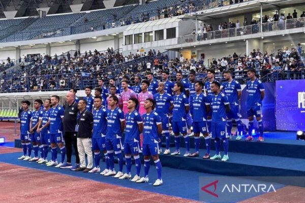 Beckham Optimis Persib Bandung Siap Hadapi Semen Padang Beckham Optimis Persib Bandung Siap Hadapi Semen Padang