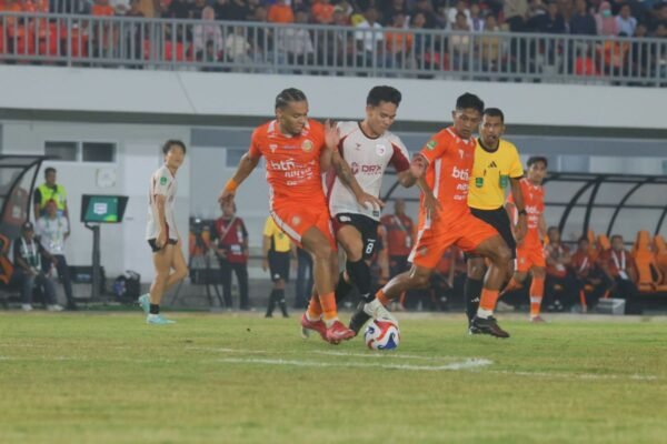 Persiraja Raih Hasil Imbang 1-1 Melawan Garudayaksa di Kandang Sendiri Persiraja Raih Hasil Imbang 1-1 Melawan Garudayaksa di Kandang Sendiri