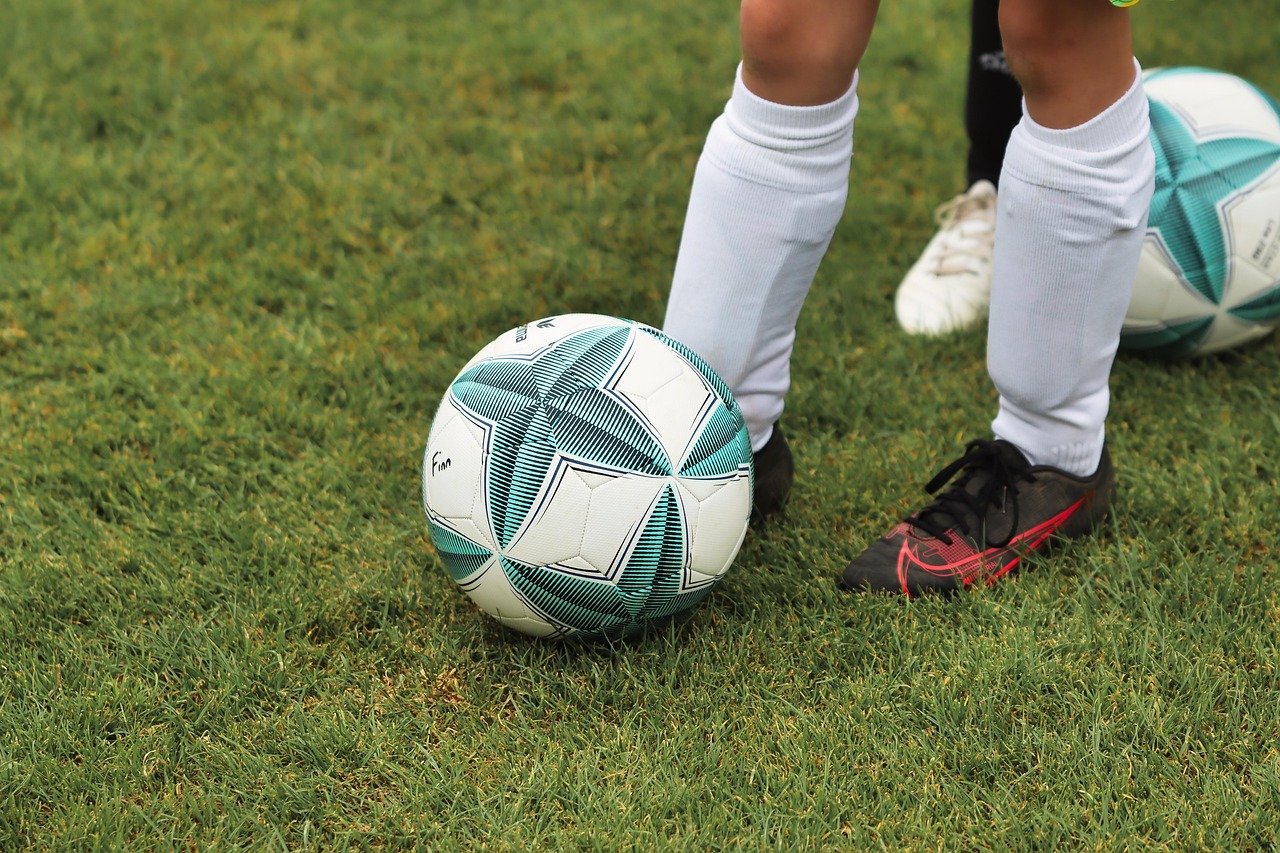 Strategi Tim Terbaik di Kejuaraan Sepak Bola PSSI DKI